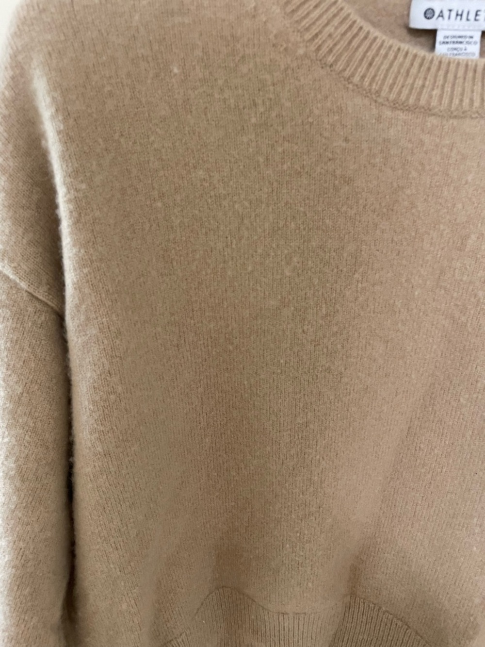 ✨Women’s Athleta Crew Neck Fuzzy Sweater Size L - Picture 2 of 8